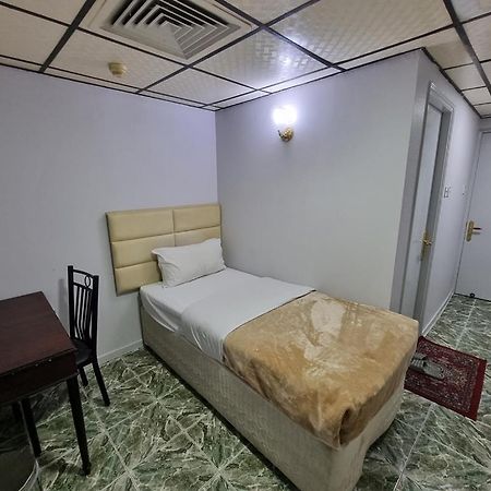 West Hotel Dubai Eksteriør bilde